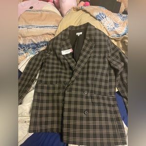 black plaid blazer with brown and cream plaid